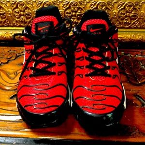 Nike Air Max TN, Red & Black sz. 9.5